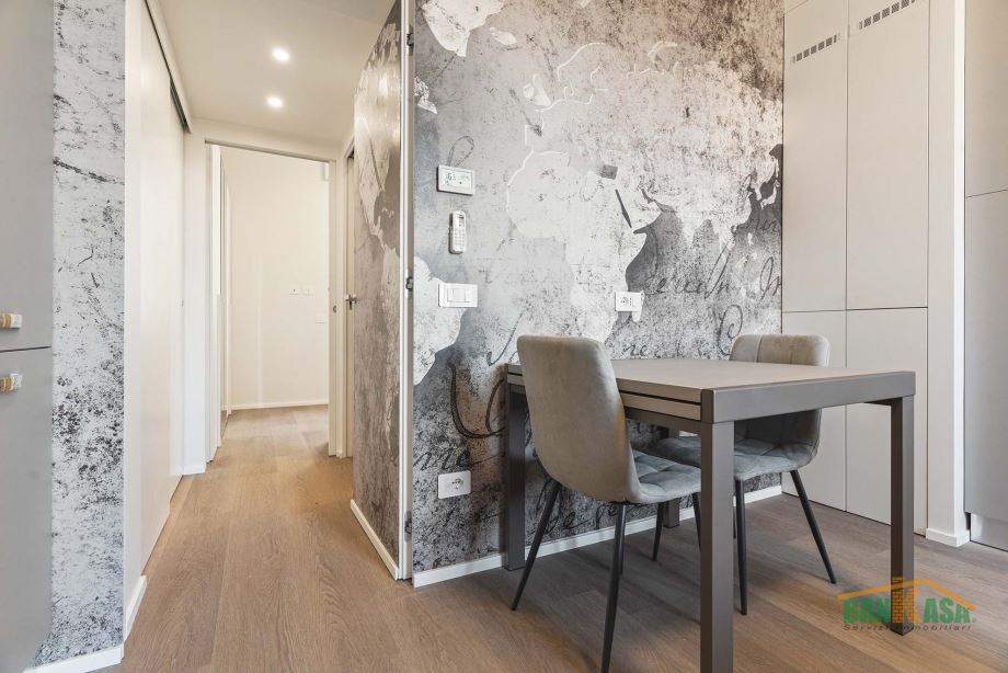 Casa di ringhiera di 2 locali 