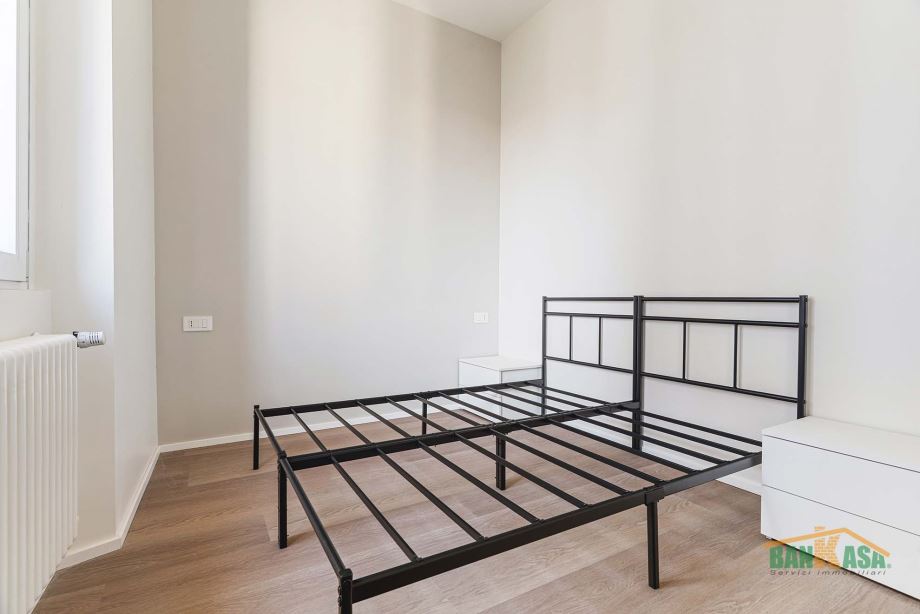 Casa di ringhiera di 2 locali 