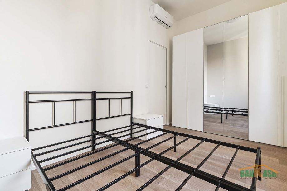 Casa di ringhiera di 2 locali 