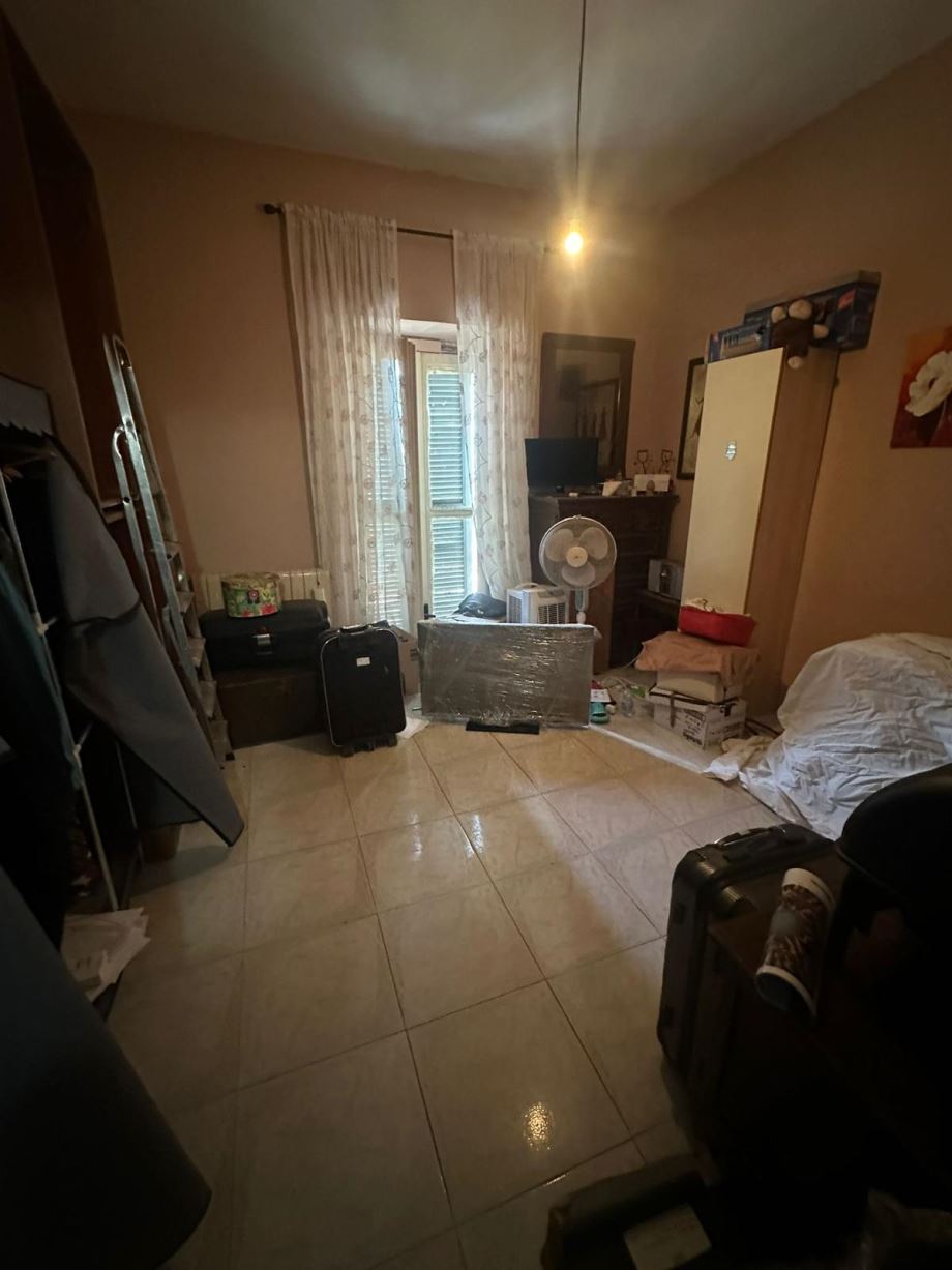 Casa di ringhiera di 2 locali 