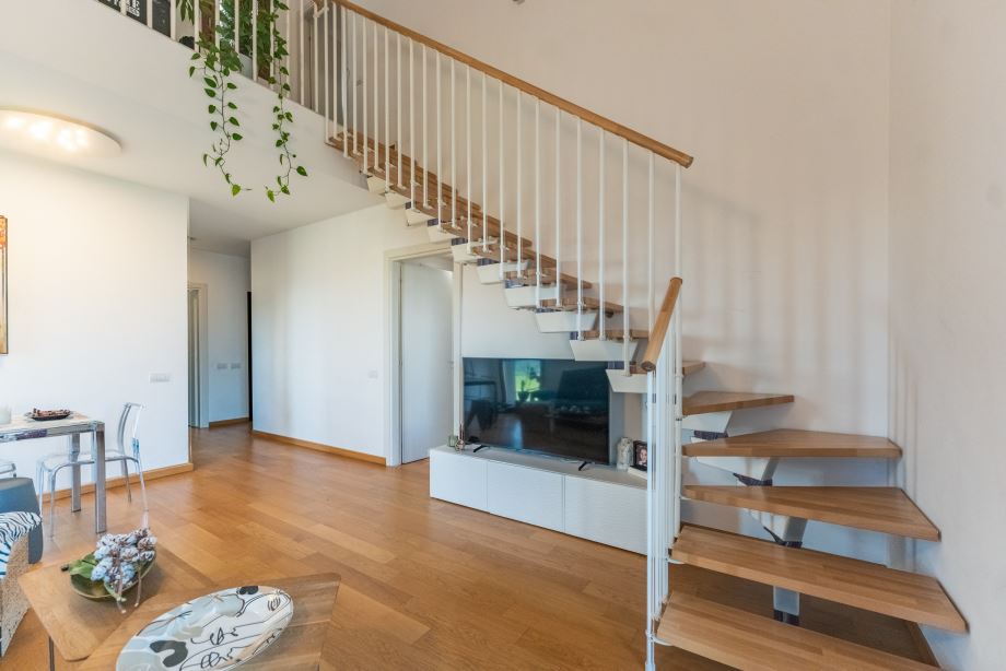 Appartamento in palazzina di 5 locali 