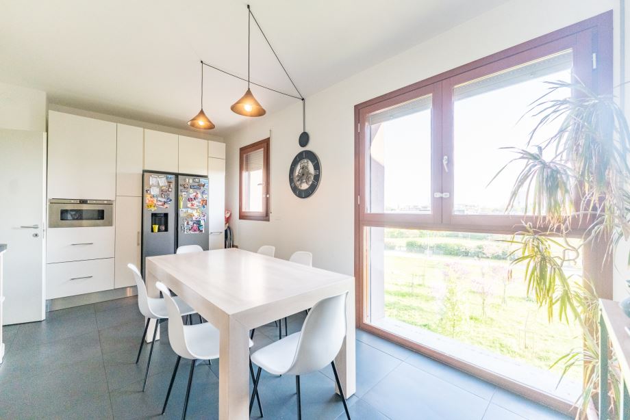 Appartamento in palazzina di 5 locali 