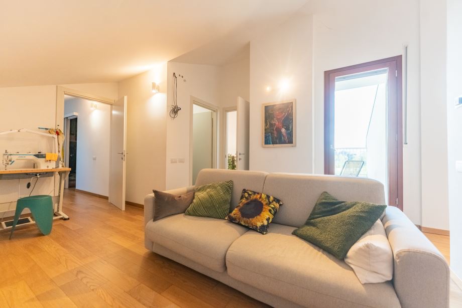 Appartamento in palazzina di 5 locali 