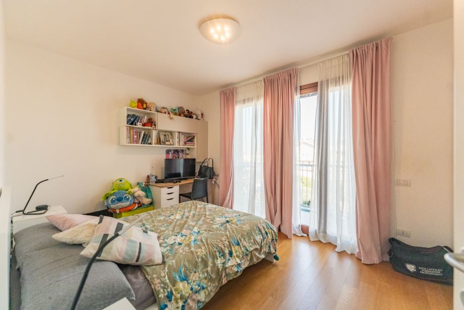 Appartamento in palazzina di 5 locali 