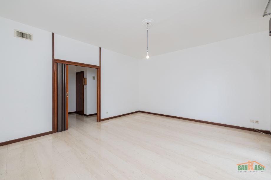 Appartamento in condominio di 4 locali 
