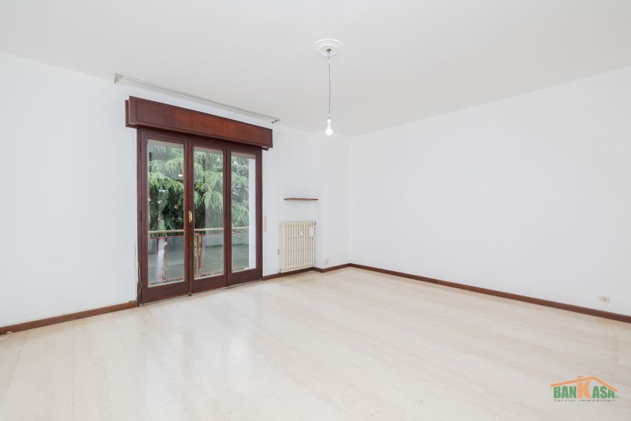 Appartamento in condominio di 4 locali 