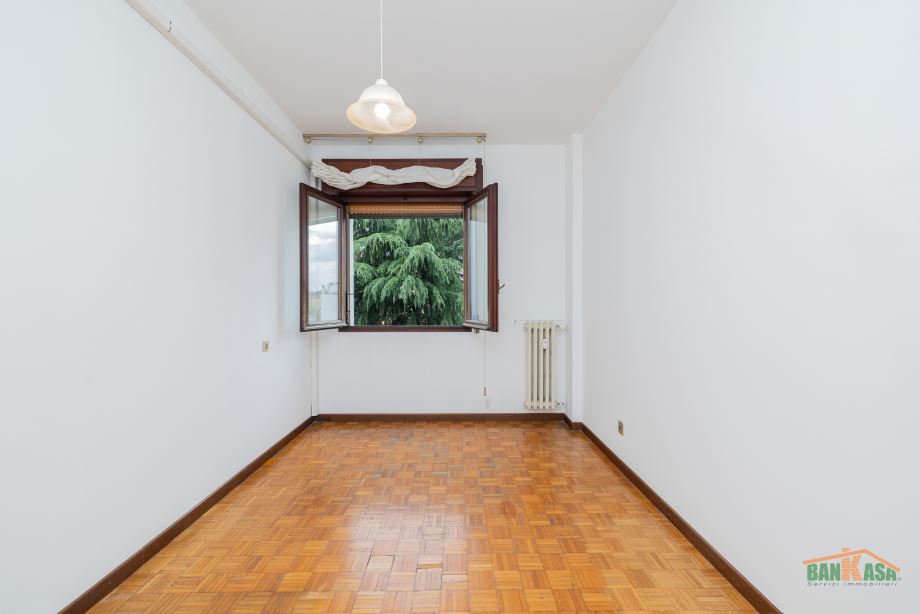 Appartamento in condominio di 4 locali 