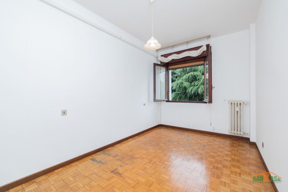 Appartamento in condominio di 4 locali 