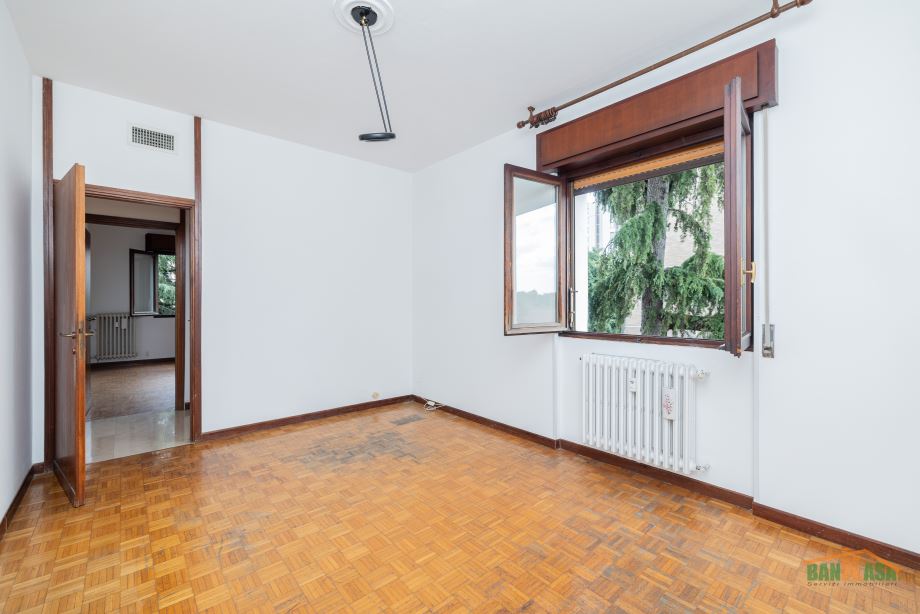 Appartamento in condominio di 4 locali 