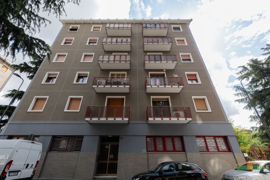 Appartamento in condominio di 4 locali 