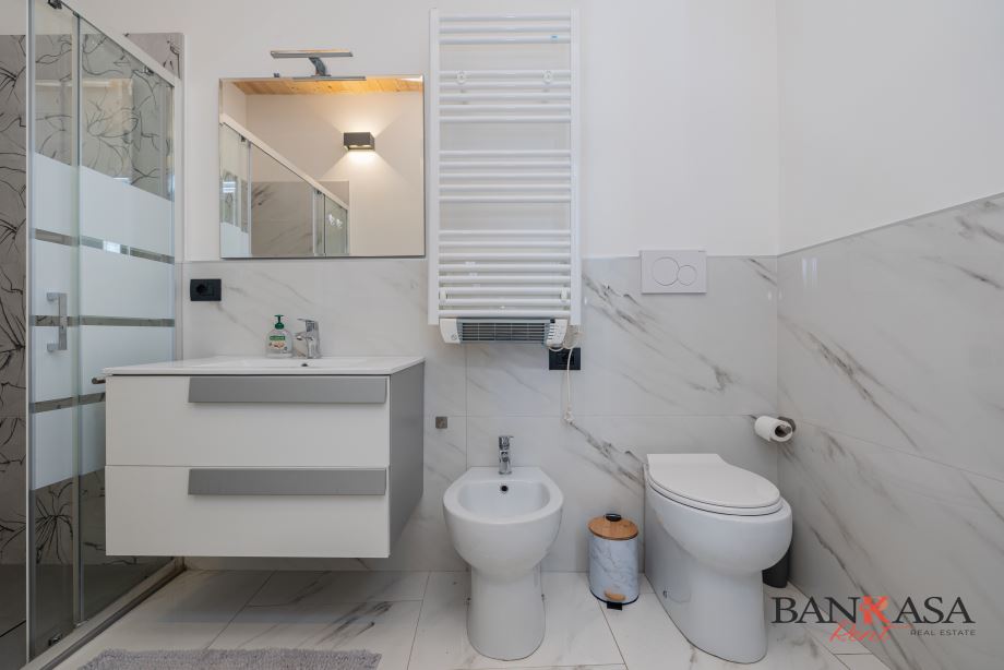 Casa di ringhiera di 2 locali 