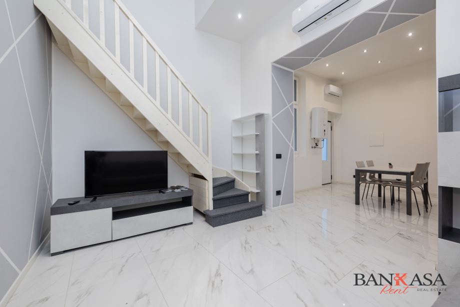 Casa di ringhiera di 2 locali 