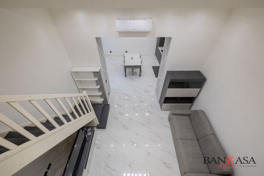 Casa di ringhiera di 2 locali 