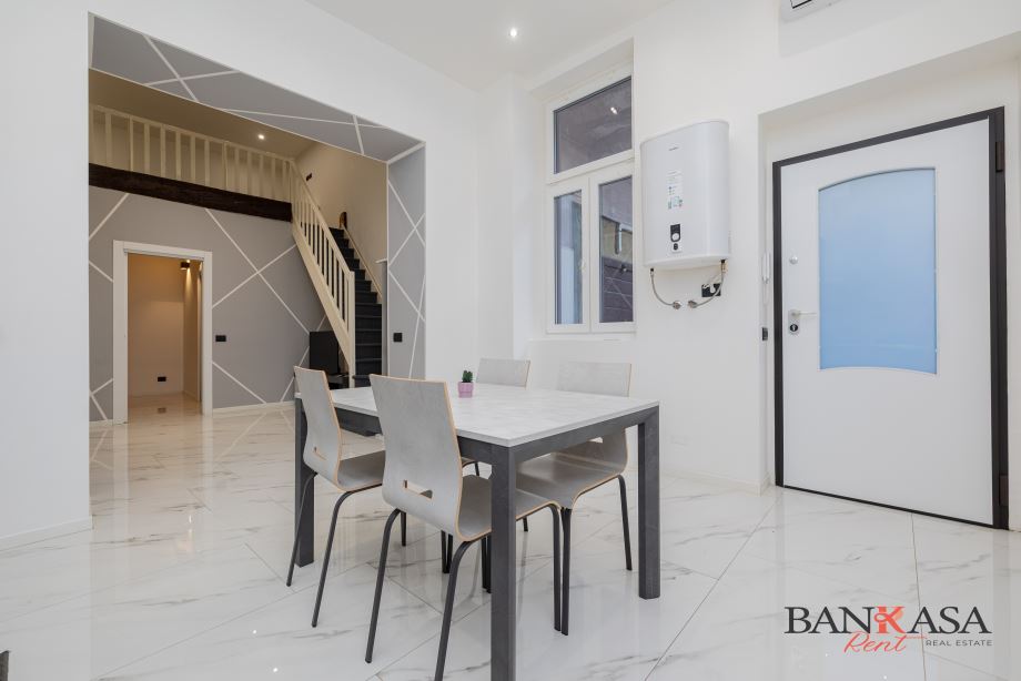 Casa di ringhiera di 2 locali 