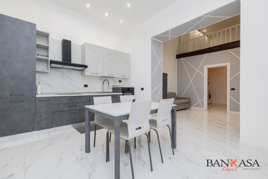 Casa di ringhiera di 2 locali 