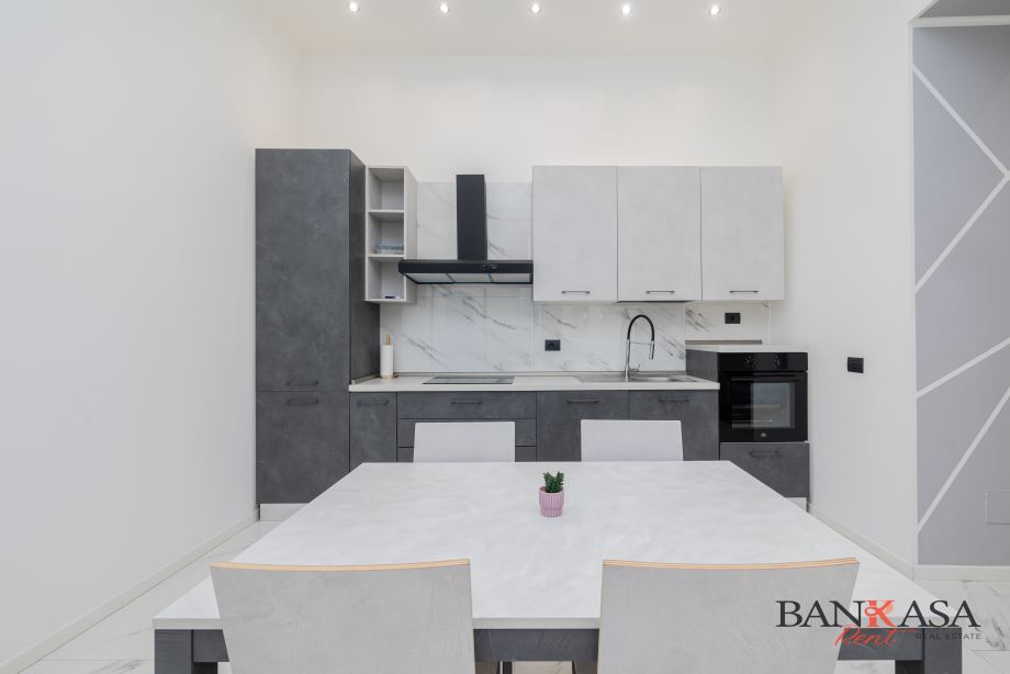 Casa di ringhiera di 2 locali 