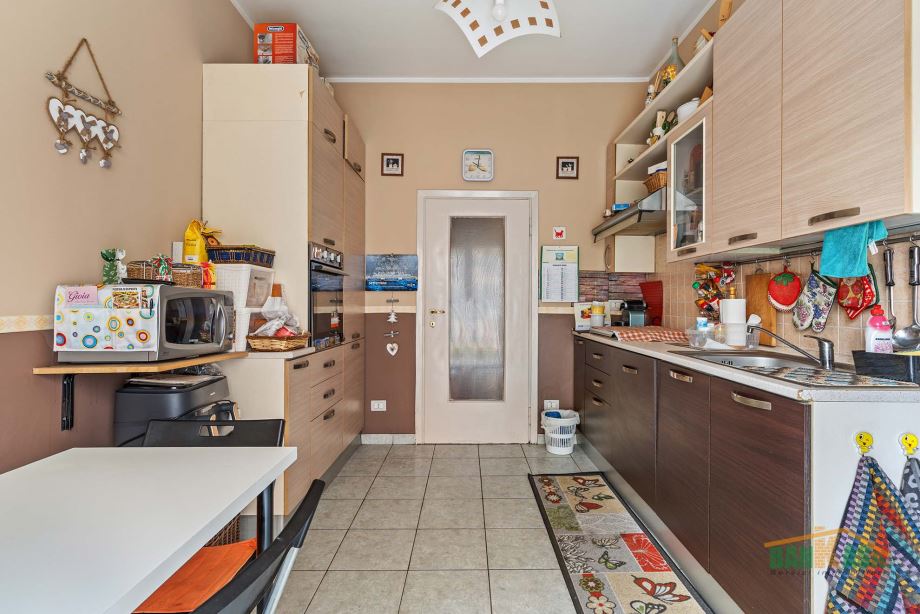 Appartamento in condominio di 3 locali 