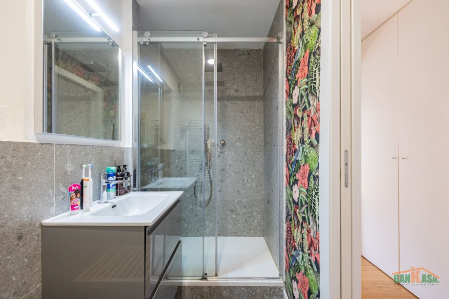 Appartamento in condominio di 4 locali 