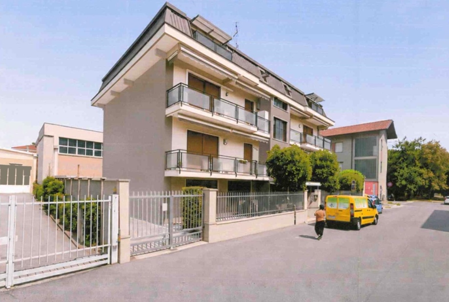 Appartamento in palazzina di 3 locali 