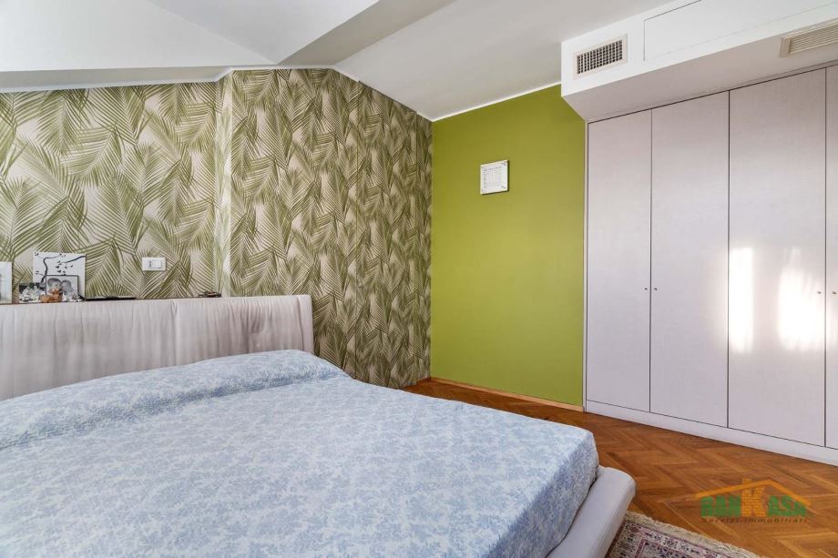 Appartamento in condominio di 4 locali 