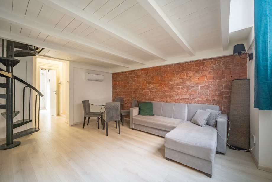 Appartamento in condominio in vendita MILANO VIA JACOPO DAL VERME 