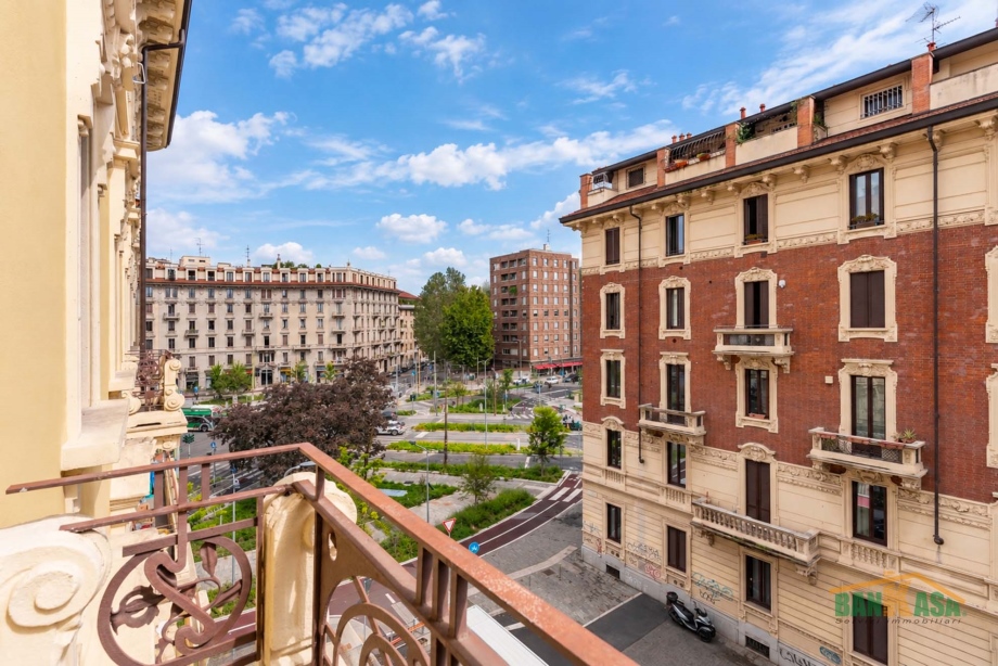 Appartamento in condominio in vendita MILANO PIAZZA CAIAZZO Appartamento in condominio in vendita MILANO PIAZZA CAIAZZO