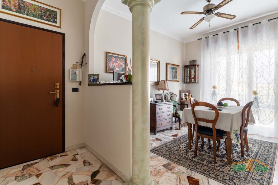 Porzione di villa bifamiliare di 4 locali 