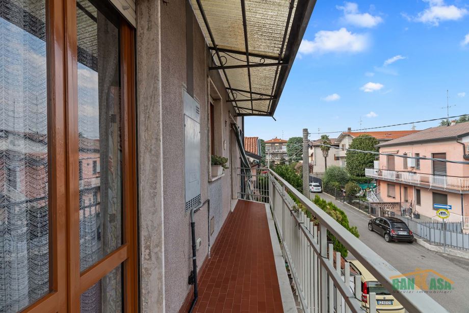 Porzione di villa bifamiliare di 4 locali 