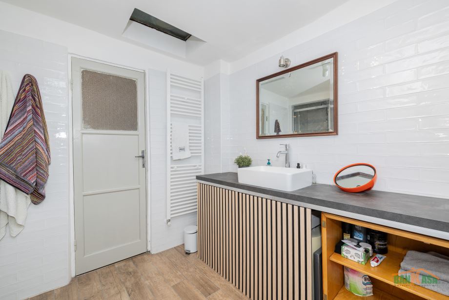 Casa di ringhiera di 2 locali 