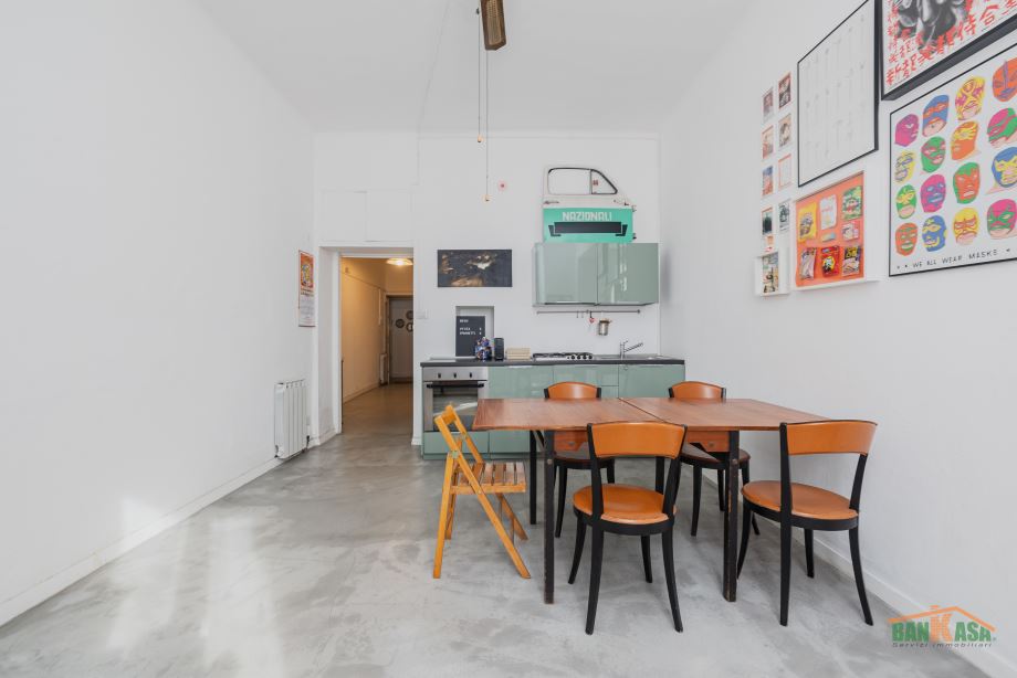 Casa di ringhiera di 2 locali 