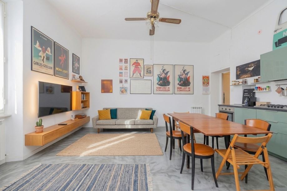 Casa di ringhiera di 2 locali 