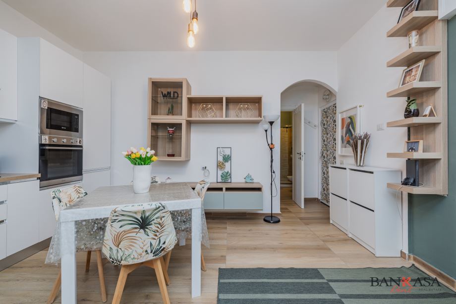 Casa di corte di 2 locali 