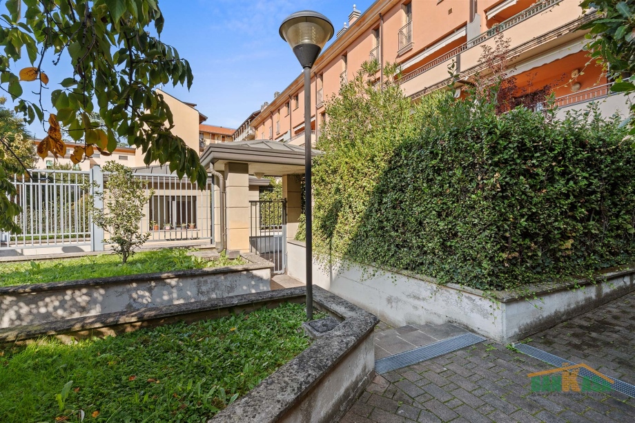 Appartamento in condominio in vendita MILANO NIGUARDA VIA CICERONE