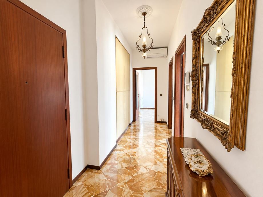 Appartamento in condominio di 2 locali 