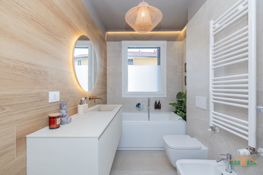 Appartamento in condominio di 4 locali 