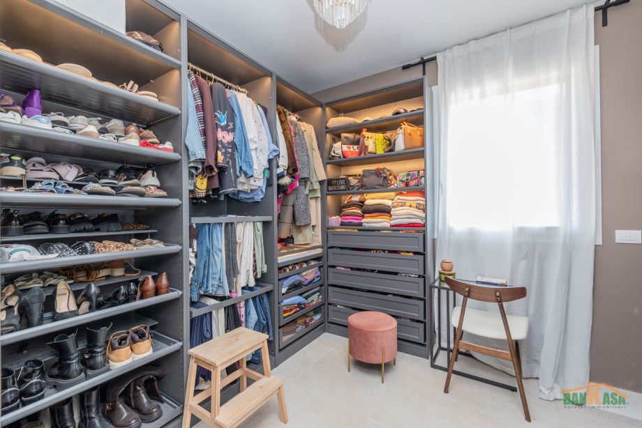Appartamento in condominio di 4 locali 