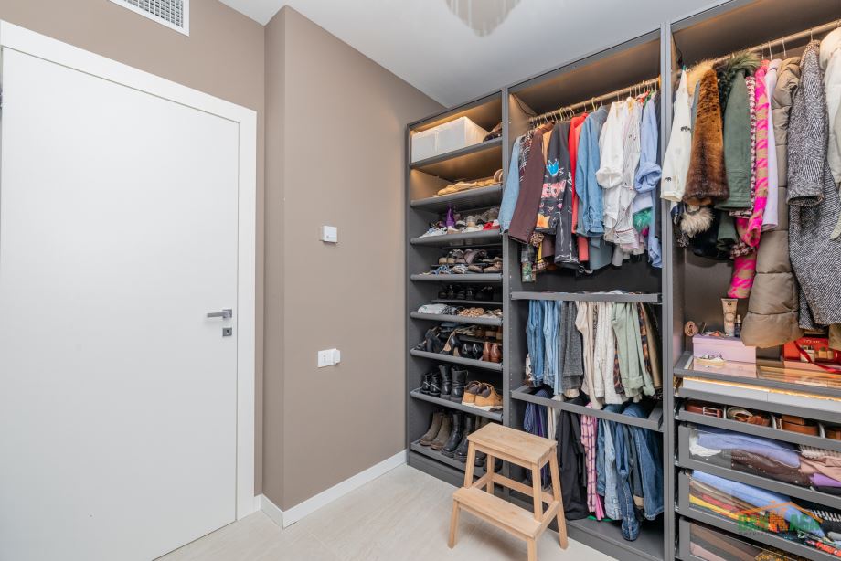 Appartamento in condominio di 4 locali 