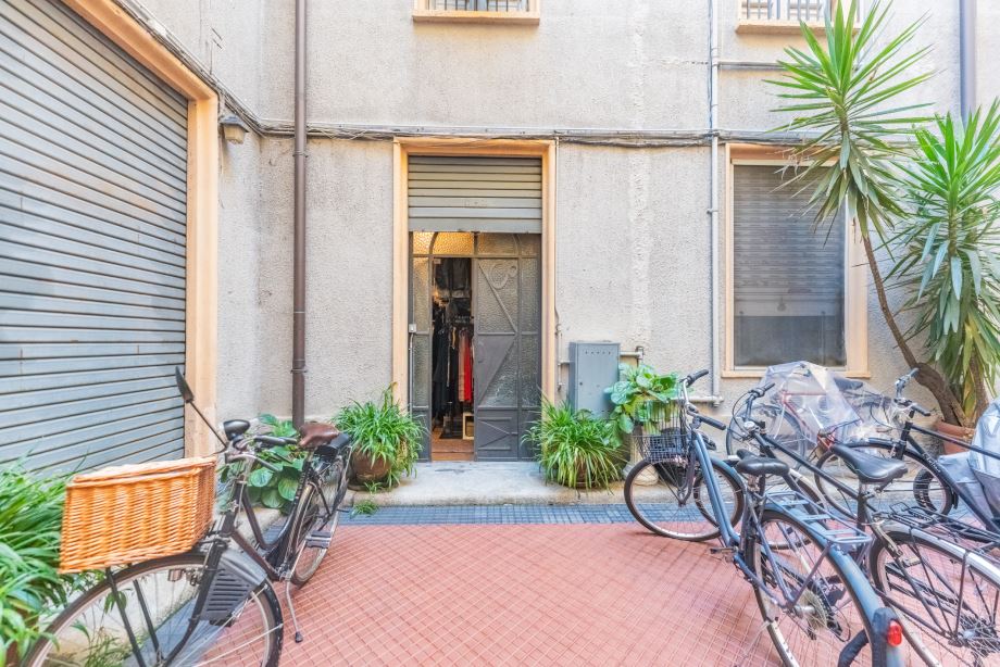 Magazzino di 1 locale 