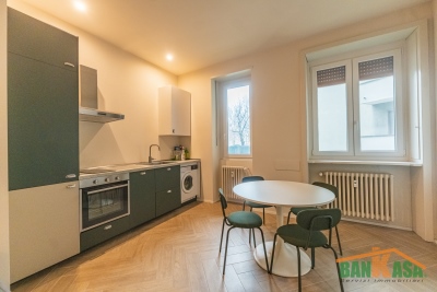 Appartamento in condominio in vendita MILANO VIA VALTELLINA